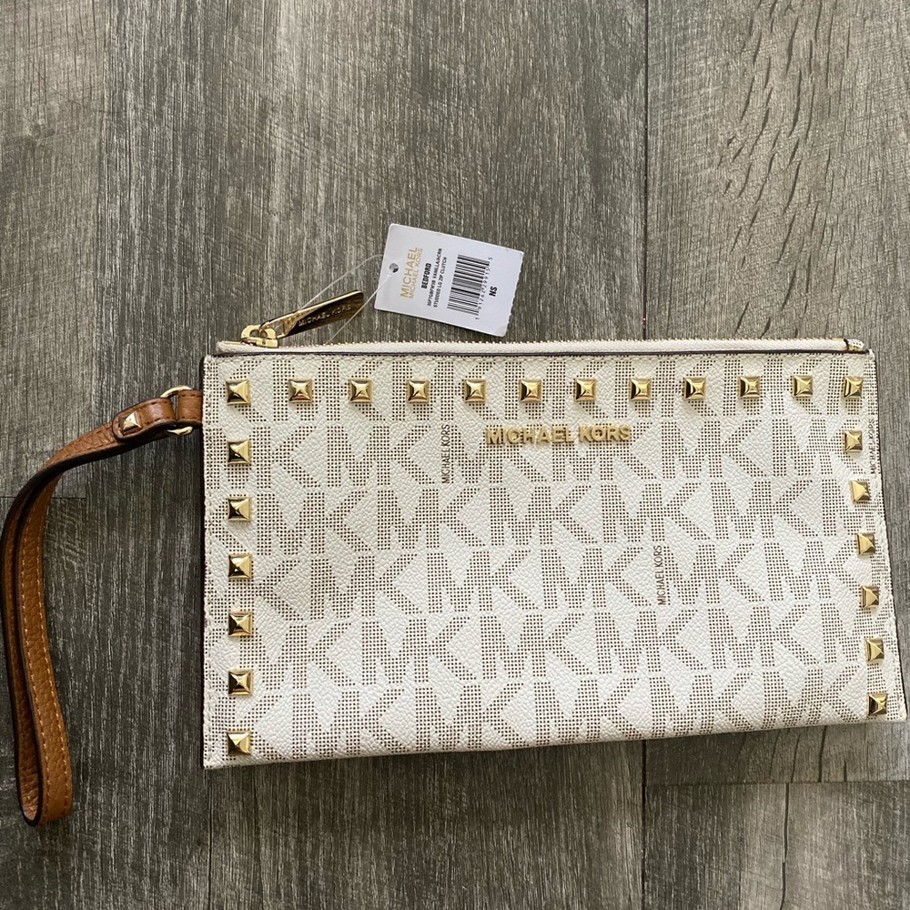 MICHAEL KORS BEDFORD CLUTCH